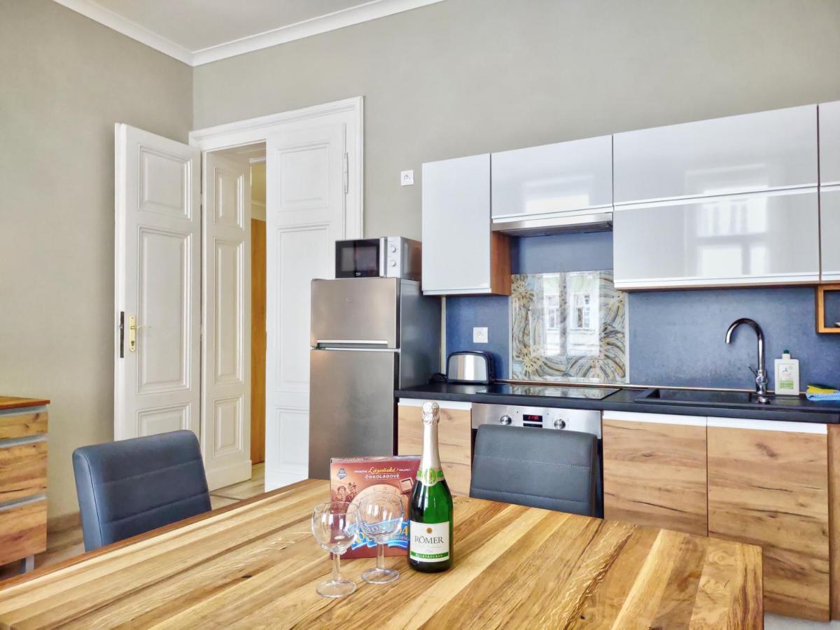 Karlsbad Family Apartment Екстериор снимка